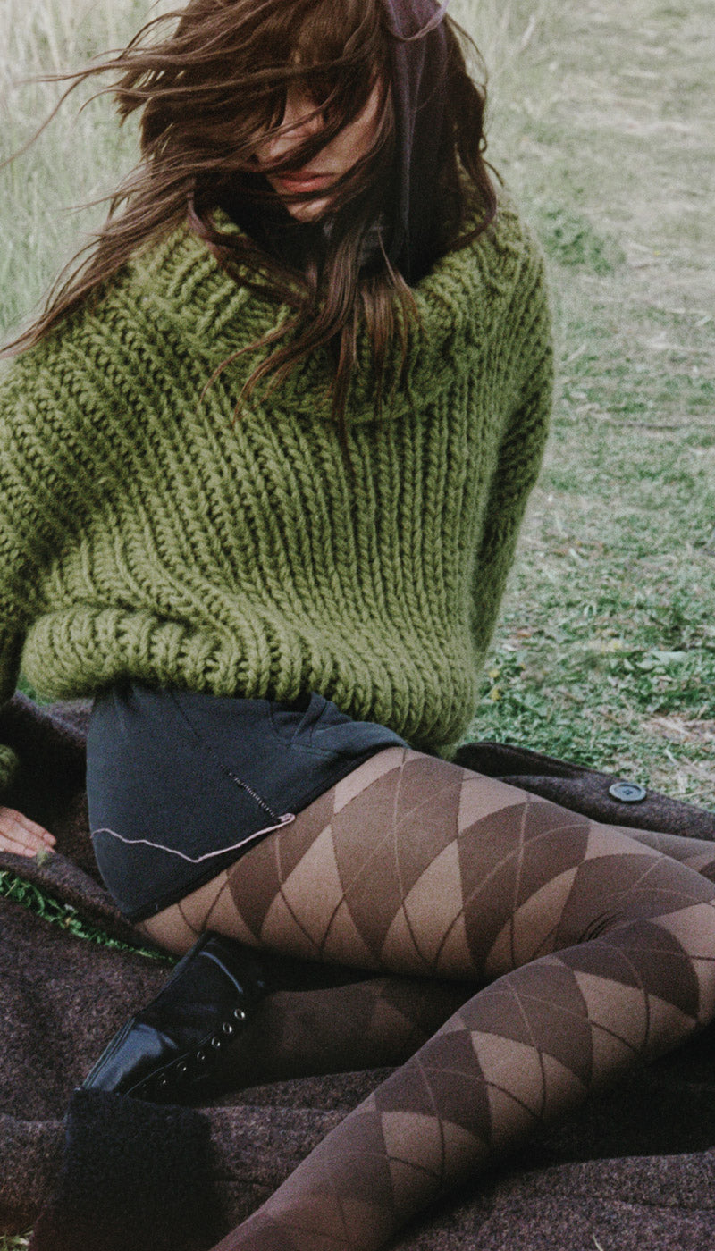 hero mobile rebecka argyle tights dark brown 800x1400 1