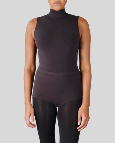 150002001-francesca-hot-pants-black-swedish-stockings-5