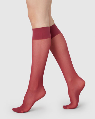 161004510-elin-premium-knee-highs-red-mahogany-swedish-stockings-1