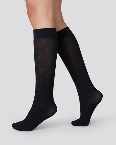 170001001-freja-bio-wool-knee-highs-black-swedish-stockings-1