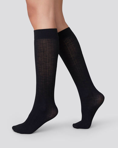 170001001-freja-bio-wool-knee-highs-black-swedish-stockings-1