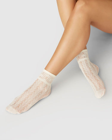 182033901-erica-crochet-socks-ivory-swedish-stockings-2