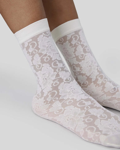 182035901-lily-lace-socks-ivory-swedish-stockings-2