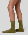 250210_21_BLANK_Ines_BLANK_Shimmery_BLANK_Socks_BLANK_Olive_BLANK_Green_416_BLANK_1
