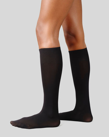 450023001-2-pack-olivia-premium-knee-highs-black-swedish-stockings-1