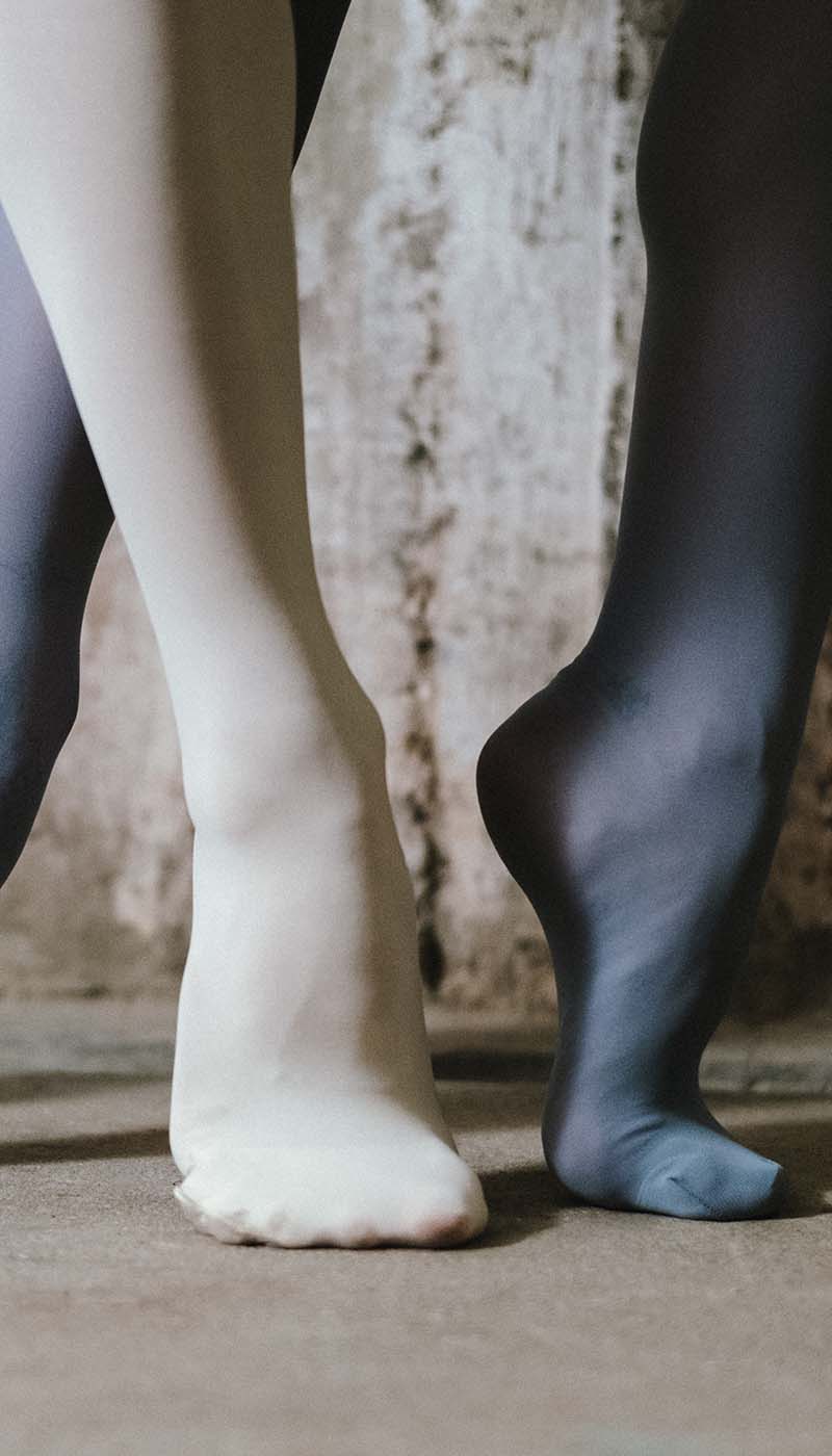 hero mobile svea dusty blue olivia ivory swedish stockings 1