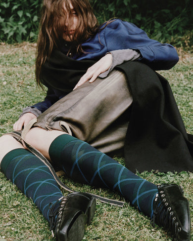 split banner franka knee highs dark green 1600x2000 2 web_51d37e6b 4ce6 4940 a37f af633a735a89