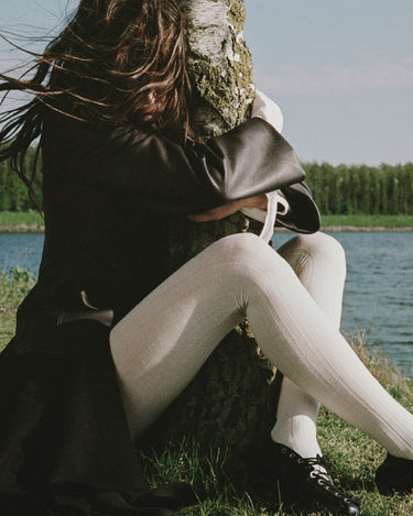 split banner freja ribbed tights ivory 1600x2000 2 web