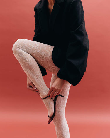 split-banner-laci-lace-tights-swedish-stockings-3