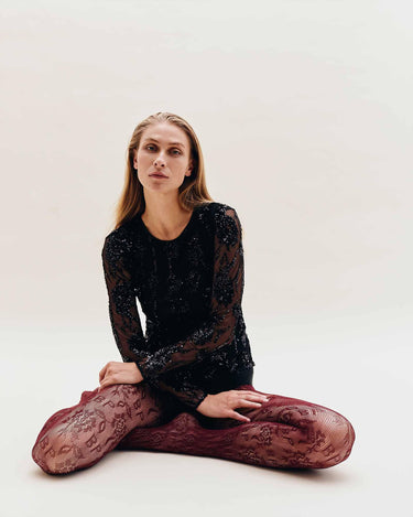 split-banner-laci-lace-tights-swedish-stockings-7