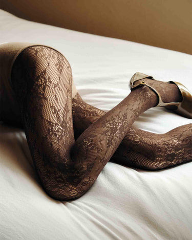 split-banner-rosa-lace-tights-dark-brown-swedish-stockings-1