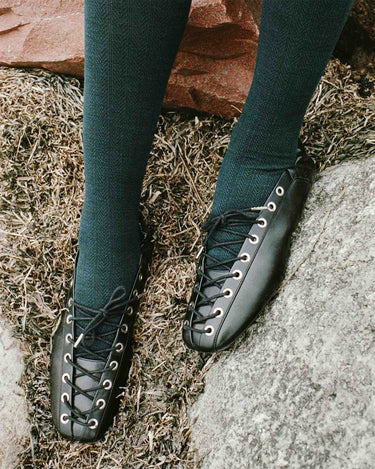 split-banner-freja-ribbed-tights-ivory-1600x2000-2-web