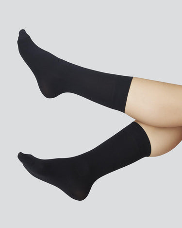 181001001-ingrid-ankle-socks-black-swedish-stockings-2