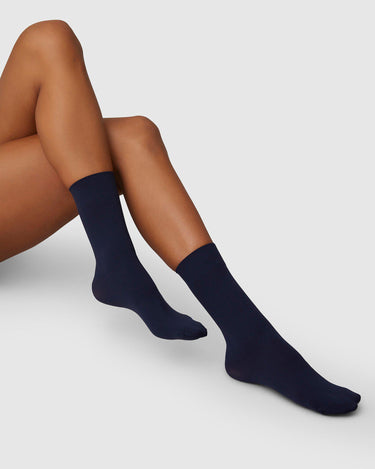 181001200-ingrid-ankle-sock-navy-swedish-stockings-2