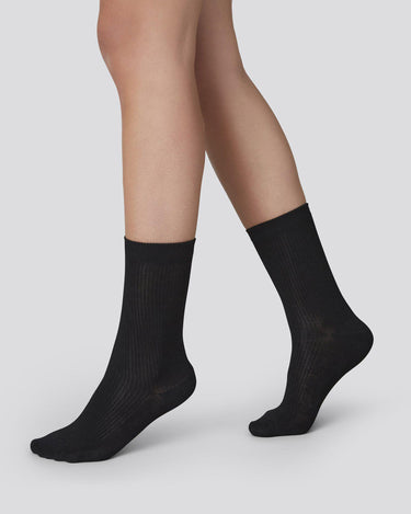 191005001-billy-bamboo-socks-black-swedish-stockings-1