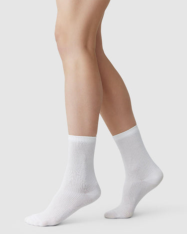 191005901-billy-bamboo-socks-white-swedish-stockings-2