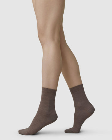 191006114-johanna-wool-socks-mid-brown-swedish-stockings-1