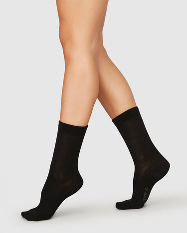 191020001-my-organic-cotton-socks-black-swedish-stockings-1