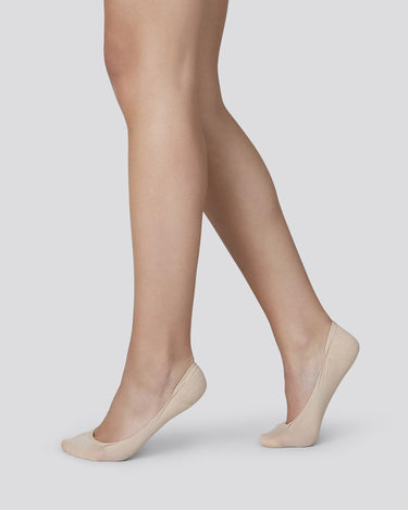 199001101-ida-premium-steps-nude-swedish-stockings-3